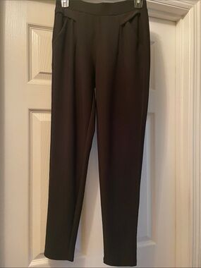 Women’s Straight-Leg Black Ponte Pants